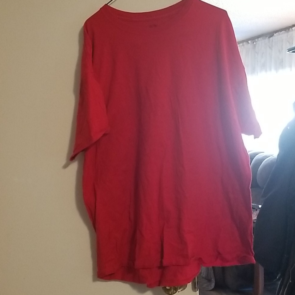 Red tshirt